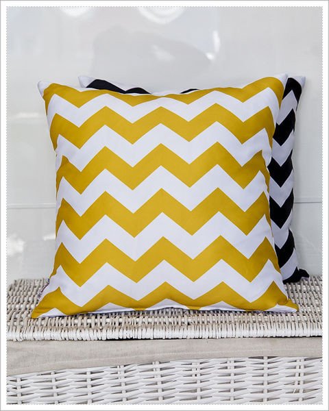 Poduszka zygzak chevron zółto biały pod-6066