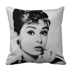 Poduszka Audrey Hepburn lips pod-6182